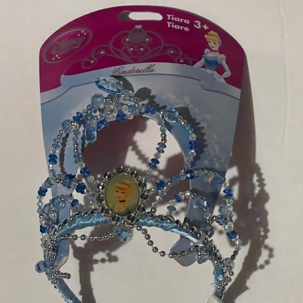 BRAND NEW - CINDERELLA TIARA - BRAND DISNEY STORE